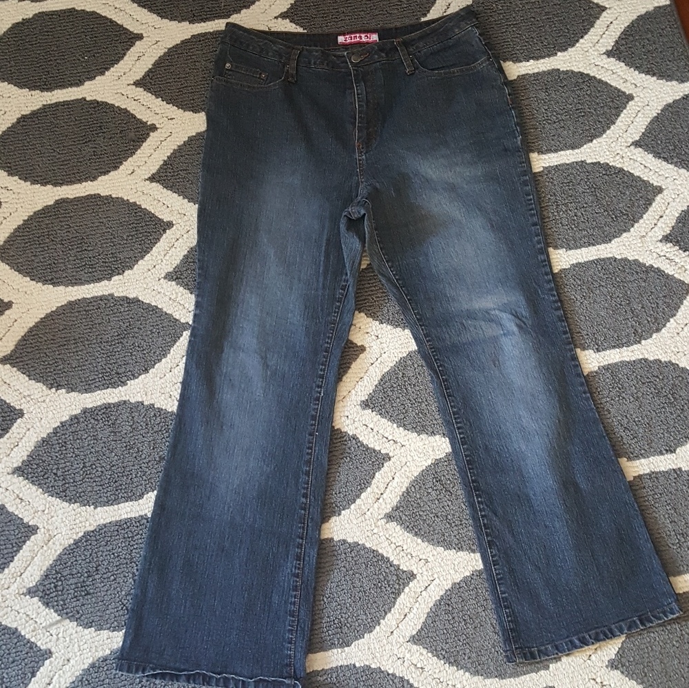 Zana Di blue jeans size 18 cute flare fit